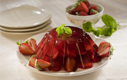 Десерт из свежей клубники