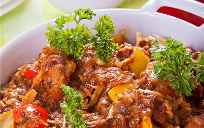 Гуляш с квашеной капустой