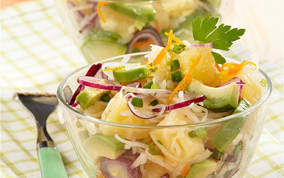 Салат-микс с квашеной капустой