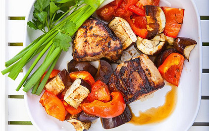 Свинина на гриле с овощами