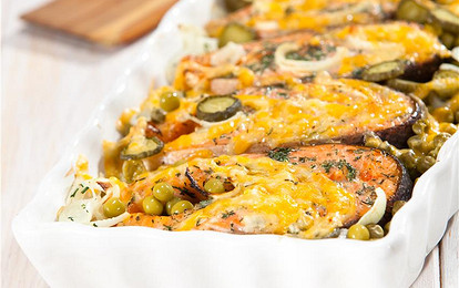 Форель с огурчиками