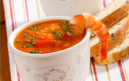 Томатный суп с креветками