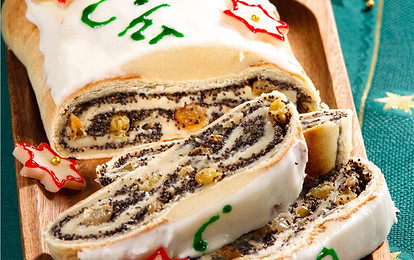 Маковый рулет с изюмом