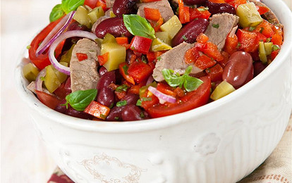 Салат с фасолью