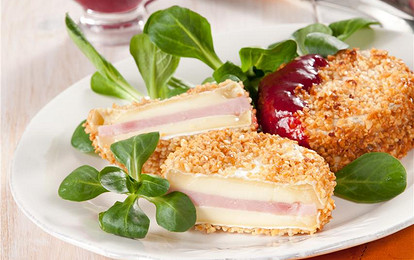 Сыр камамбер с ветчиной