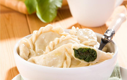 Сладкие вареники со щавелем