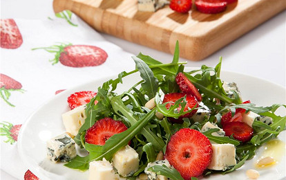 Салат с рукколой и дор блю