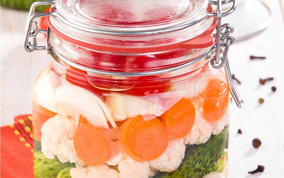 Ассорти из овощей под маринадом