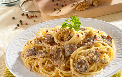 Спагетти с ореховым соусом