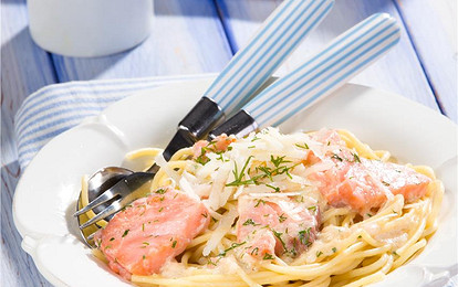 Спагетти с красной рыбой