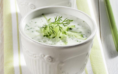 Суп из простокваши с огурцами