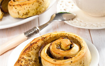 Пикантные “улитки” с песто