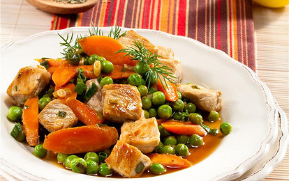 Свиное рагу с летними овощами