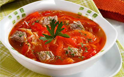 Суп с говядиной и помидорами