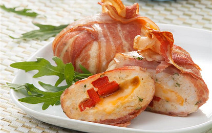 Котлеты в беконе