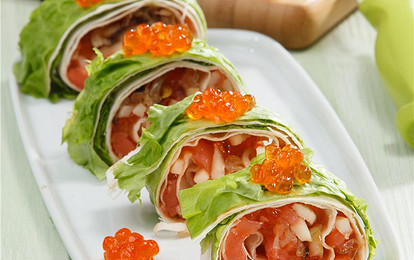 Рулет с дарами моря