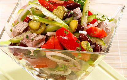 Салат из баранины с фасолью