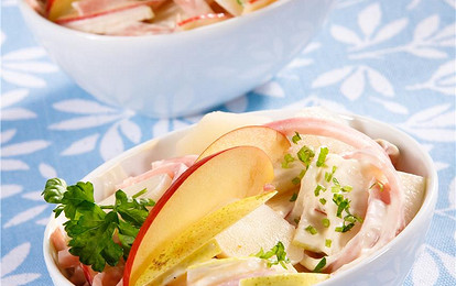 Картофельный салат с фруктами