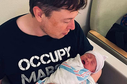 Илон Маск опубликовал милое фото с новорожденным сыном