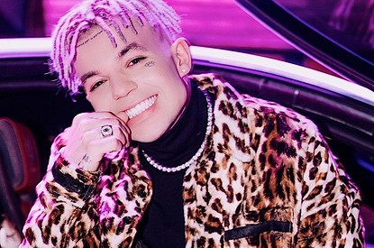 «Ма, ты — топ»: Элджей подарил маме автомобиль за 3 миллиона рублей