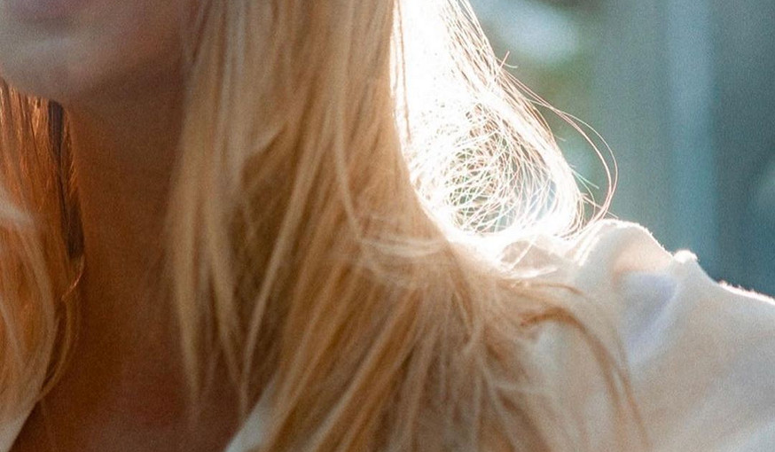 «Прощай, блонд»: Эмили Ратаковски решила избавиться от светлого окрашивания