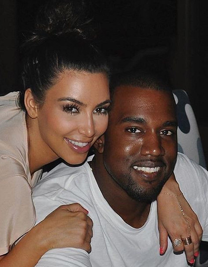 Ким Кардашьян объяснила странное поведение Канье Уэста (он хочет развод)