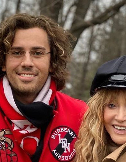 Максим Галкин показал стройные ноги Аллы Пугачевой