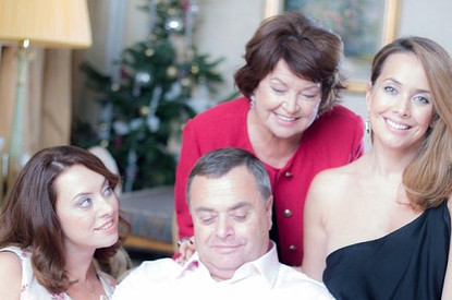 Отец Жанны Фриске рассказал, как Шепелев купил дом вместо лечения певицы