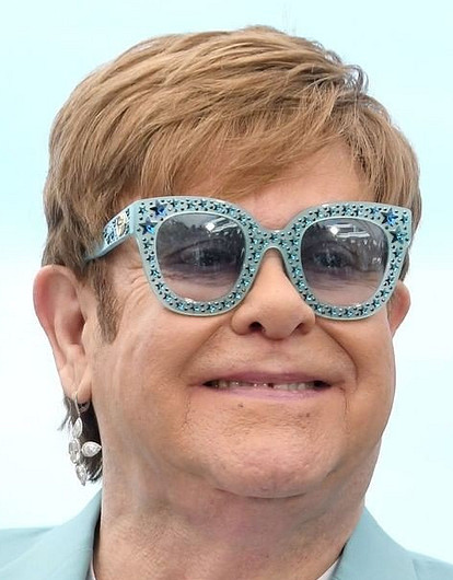 Экс-супруга Элтона Джона собирается отсудить у него три миллиона фунтов