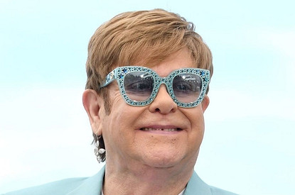 Экс-супруга Элтона Джона собирается отсудить у него три миллиона фунтов
