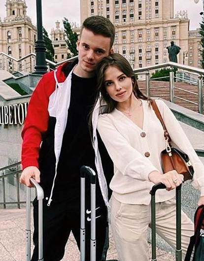 Сын Валерии Арсений Шульгин сделал предложение своей девушке (видео)