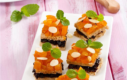 Хрустящие пирожные с сухофруктами