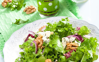 Салат с грецкими орехами