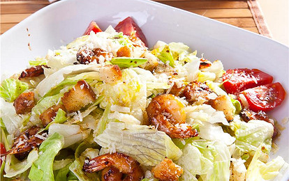 Салат «Цезарь» с креветками