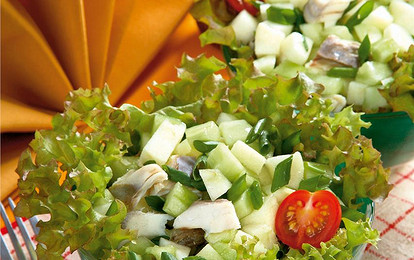 Салат из копченой сельди