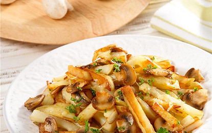 Картофельное рагу с шампиньонами и сыром