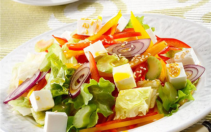 Салат “Корфу” С брынзой и сладким перцем