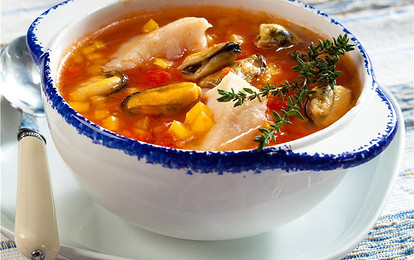 Пикантный рыбный суп с мидиями