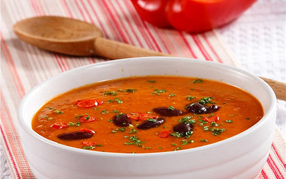 Томатный суп с фасолью