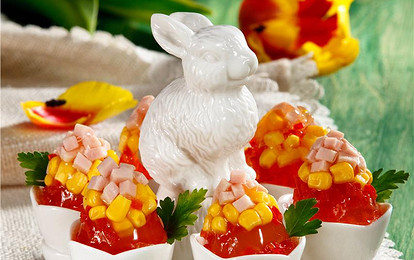 Заливные яйца с ветчиной