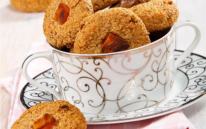 Печенье из овсяных хлопьев с орешками