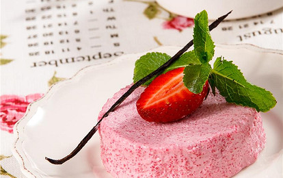 Легкий клубничный крем