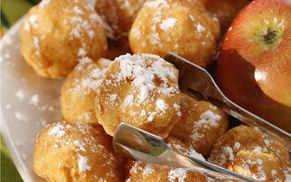 Яблочные пончики по-венгерски