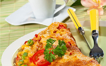 Пышный омлет с овощами,