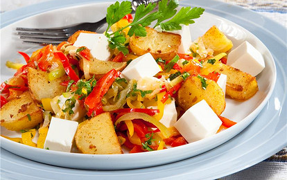 Картофель с брынзой по-гречески