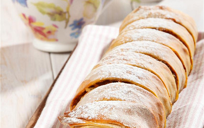 Тыквенный рулет с орехами