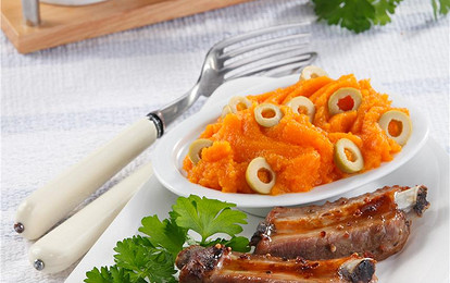 Свиные ребрышки с морковным пюре на гарнир