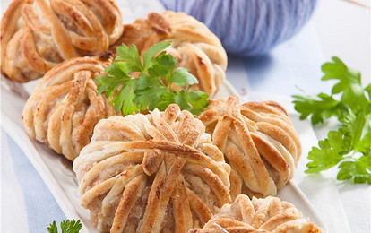 Фрикадельки в слоеном тесте