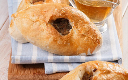 Расстегаи с мясом