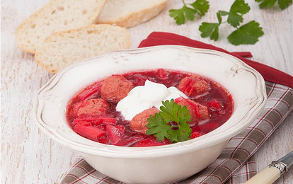 Борщ с фрикадельками